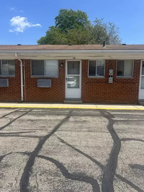24301 Kelly #116, Eastpointe, MI 48021