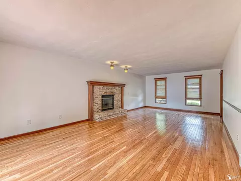 8797 Tamarack, Temperance, MI 48182 photo 15
