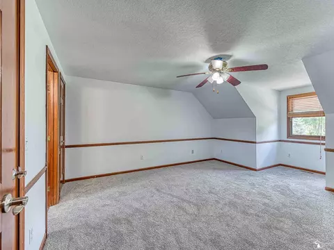 8797 Tamarack, Temperance, MI 48182 photo 5