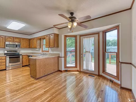 8797 Tamarack, Temperance, MI 48182 photo 25