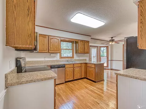 8797 Tamarack, Temperance, MI 48182 photo 22