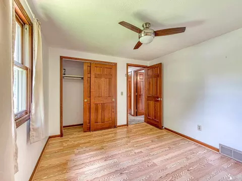 8797 Tamarack, Temperance, MI 48182 photo 3
