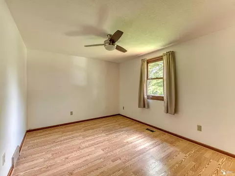 8797 Tamarack, Temperance, MI 48182 photo 2