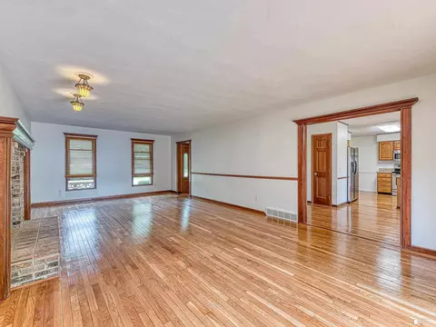 8797 Tamarack, Temperance, MI 48182 photo 16