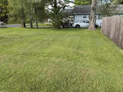 532 Sheldon, Algonac, MI 48001 photo 3