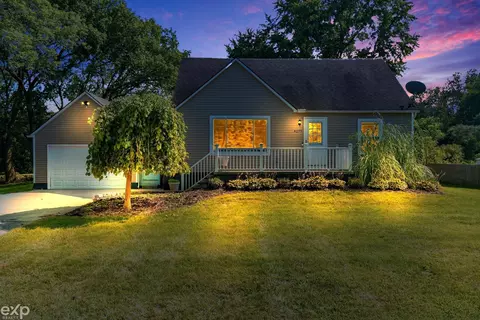 4275 W Water, Port Huron, MI 48060