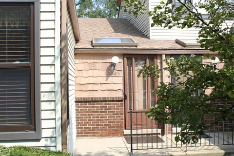 31654 Hoover, Warren, MI 48093