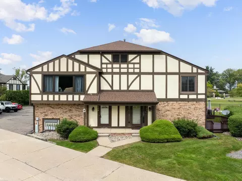 201 Lac #STE CLAIRE, Saint Clair Shores, MI 48082