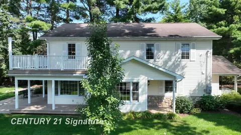 7 E Lakeshore, Hope, MI 48628