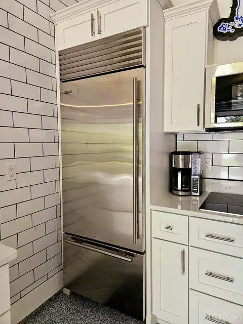 Kitchen - 1320 Comet, Wakefield, MI 49968 photo 8 of 9