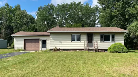 1943 E Curtis, Birch Run, MI 48415