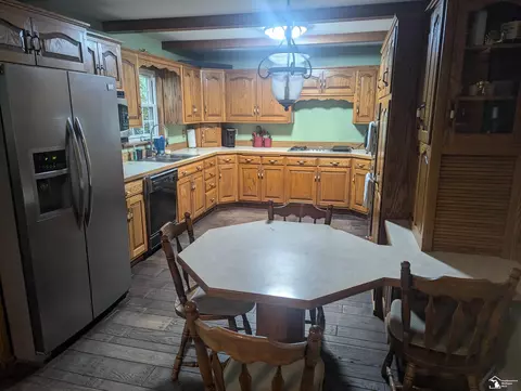 Kitchen - 1023 Feltis, Temperance, MI 48182 photo 1 of 3