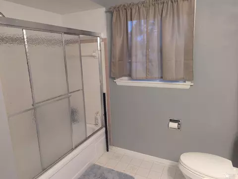 Bath - 1023 Feltis, Temperance, MI 48182 photo 3 of 3