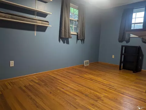 Bedroom - 1023 Feltis, Temperance, MI 48182 photo 3 of 6