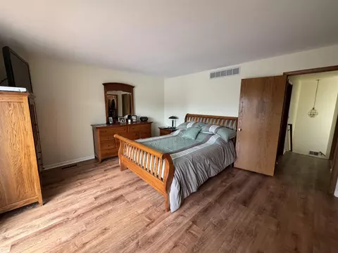 105 Milton, Algonac, MI 48001 photo 16