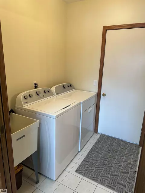105 Milton, Algonac, MI 48001 photo 13