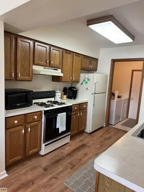 105 Milton, Algonac, MI 48001 photo 8