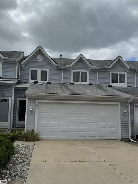 105 Milton, Algonac, MI 48001 photo 2