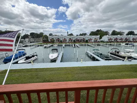 105 Milton, Algonac, MI 48001 photo 25