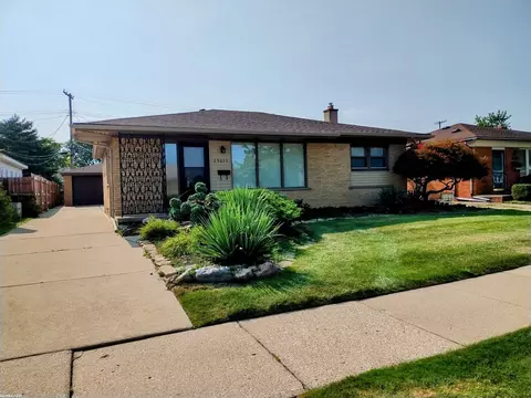 25615 Belleair, Roseville, MI 48066