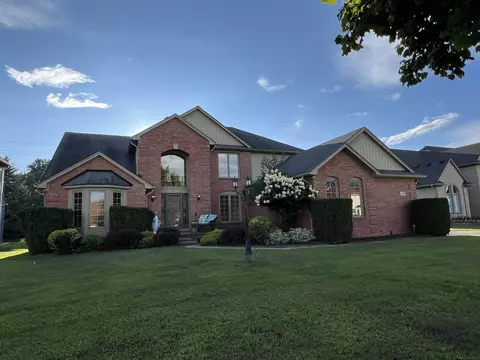 43461 Fireberry, Sterling Heights, MI 48314