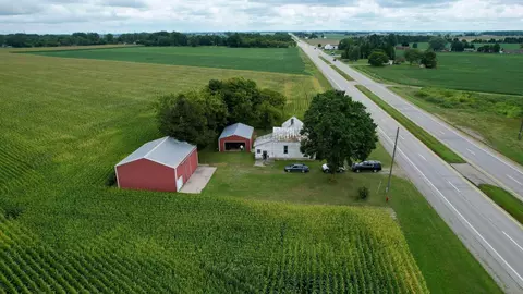 1345 S Tuscola, Bay City, MI 48708