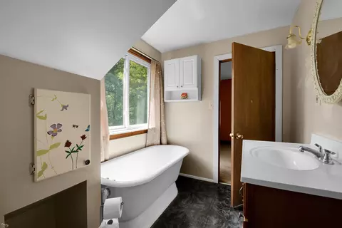 Bath - 502 E Mill St, Capac, MI 48014 photo 2 of 2