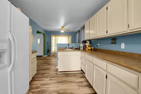 Kitchen - 502 E Mill St, Capac, MI 48014 photo 2 of 2
