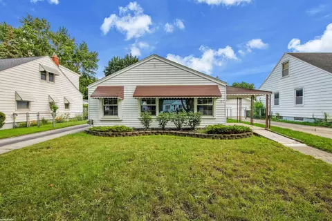 107 Canfield, Mount Clemens, MI 48043