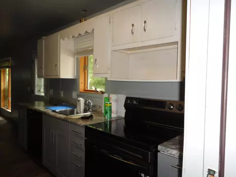 Kitchen - 2561 Cherry Grv, Harrison, MI 48625 photo 5 of 5