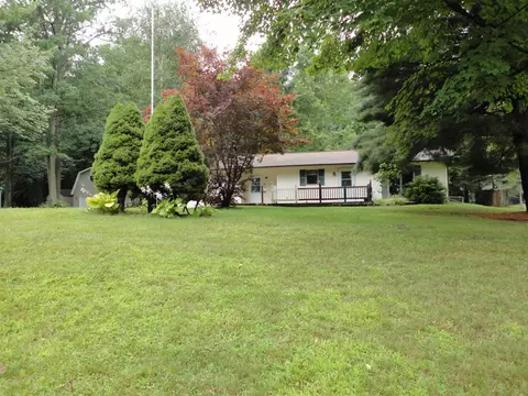 Exterior - 2561 Cherry Grv, Harrison, MI 48625 photo 8 of 9