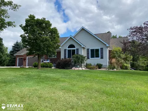 2224 N Mckinley, Flushing, MI 48433