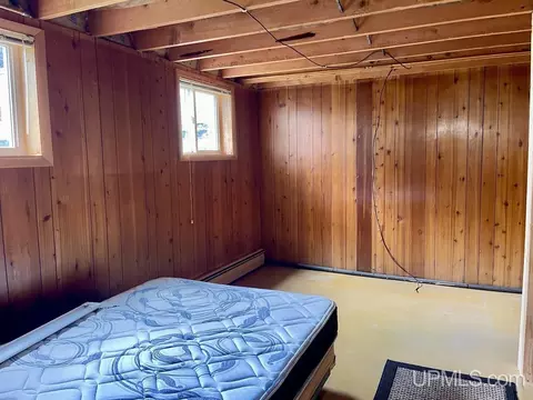 2123 S 6th, Escanaba, MI 49829 photo 23