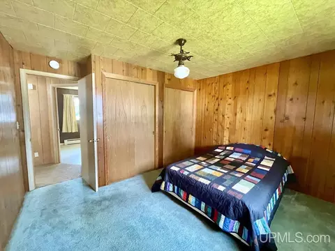 2123 S 6th, Escanaba, MI 49829 photo 16