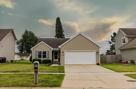 2189 Farm Vly, Adrian, MI 49221