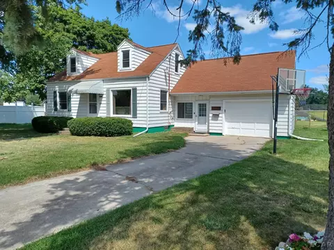 584 Northwestern, Adrian, MI 49221