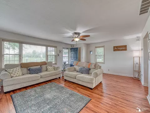 Living - 1044 Lasalle, Monroe, MI 48162 photo 1 of 3