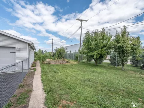 Exterior - 1044 Lasalle, Monroe, MI 48162 photo 5 of 8