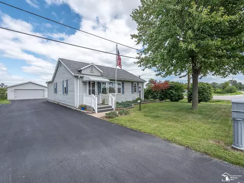 Exterior - 1044 Lasalle, Monroe, MI 48162 photo 3 of 8