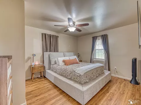 Bedroom - 1044 Lasalle, Monroe, MI 48162 photo 2 of 4