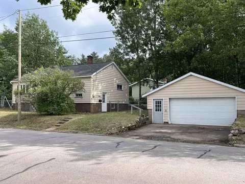 1001 W Magnetic, Marquette, MI 49855