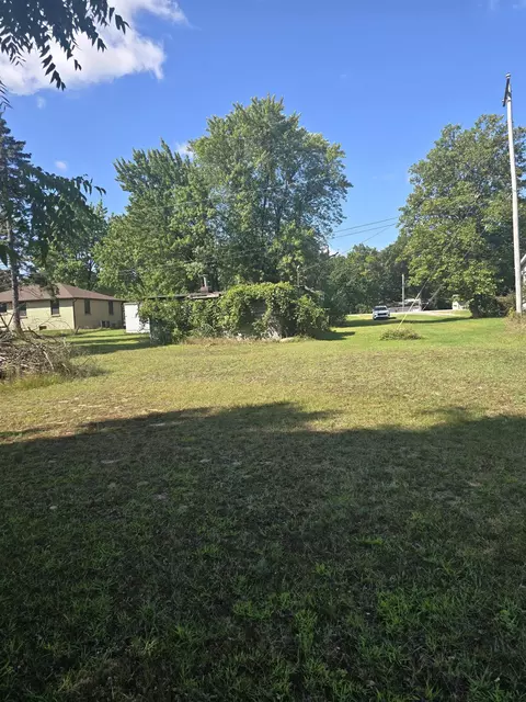 2323 S Huron, Kawkawlin, MI 48631 photo 6