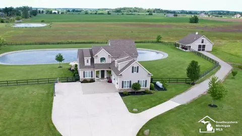 9064 Schroeder, Riga, MI 49276 photo 2