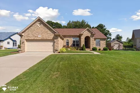 5337 Sequoia, Grand Blanc, MI 48439