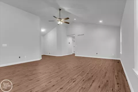 1835 Riley, Saint Clair, MI 48079 photo 9