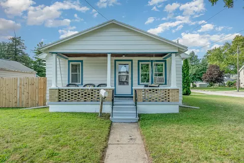 300 E Jeanette, Bay City, MI 48706