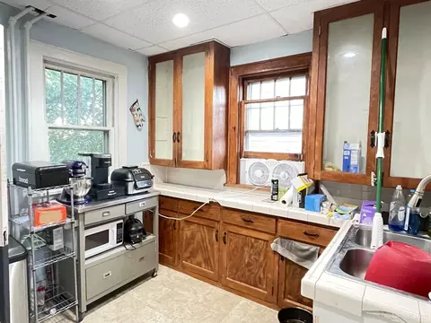 Kitchen - 610 E High, Ishpeming, MI 49849 photo 3 of 3
