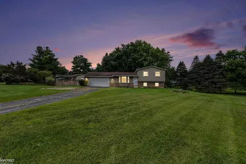 3443 Sandpiper, Lapeer, MI 48446
