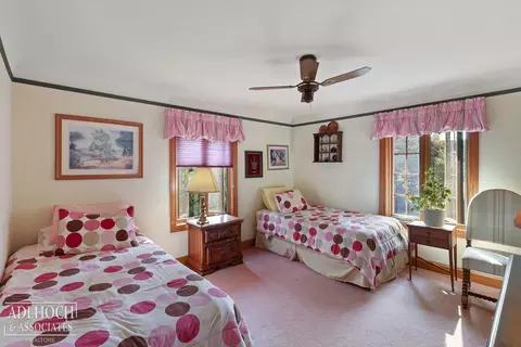 494 Washington, Grosse Pointe, MI 48230 photo 16
