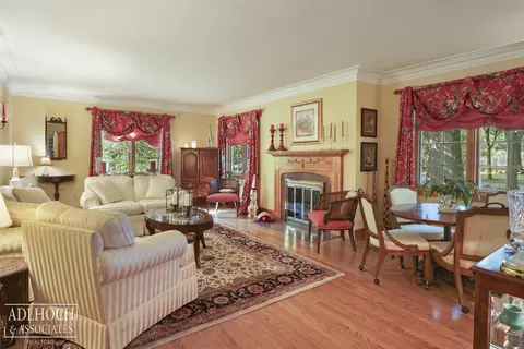494 Washington, Grosse Pointe, MI 48230 photo 3
